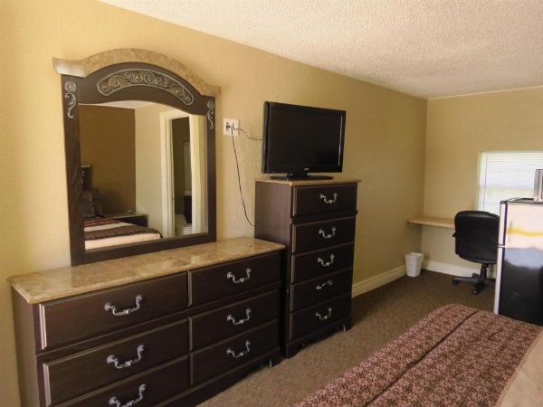 Best Inn Motel Salina image 17